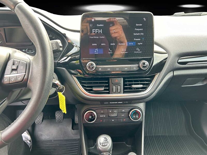 Ford Fiesta 1.0 EcoBoost Titanium CarPlay Android Auto Ambiente Beleuchtung