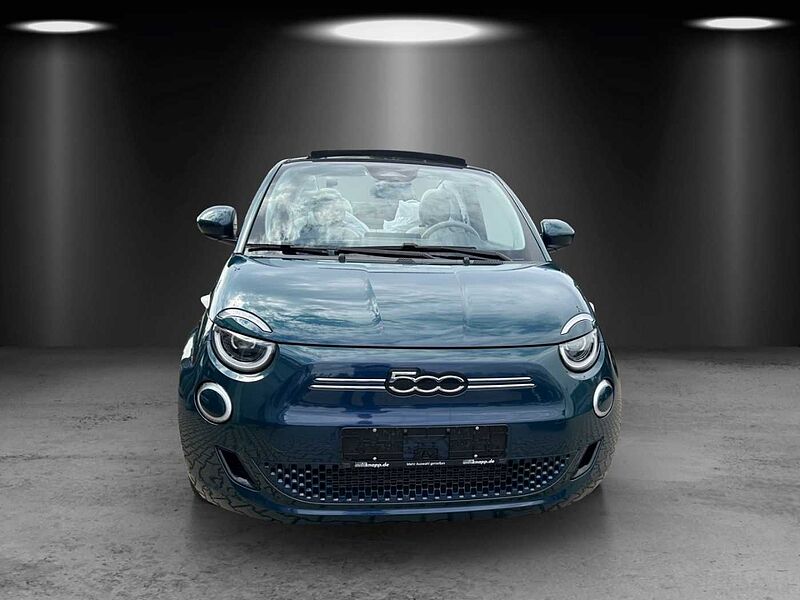 Fiat 500 La Prima 42 kWh Navi Memory Sitze 360°LED Apple CarPlay Android Auto Klimaautom