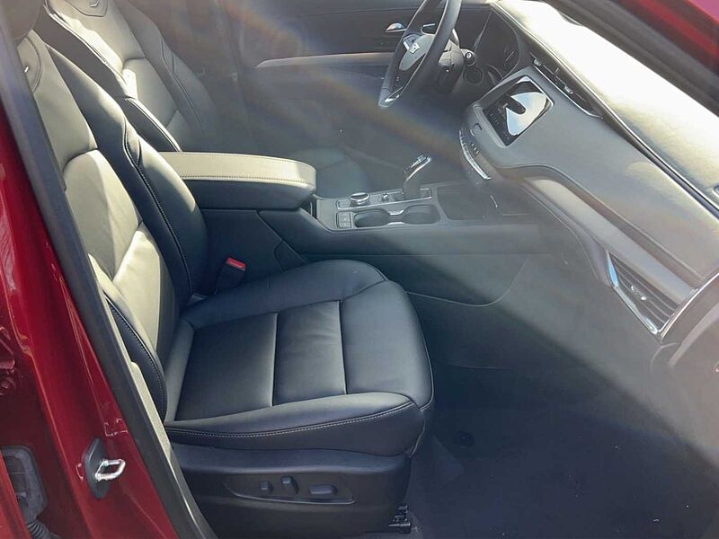 Cadillac XT4 Premium Luxury AWD PDC/ACC/LEDER